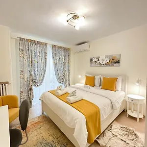 Sunrise Center Бухарест